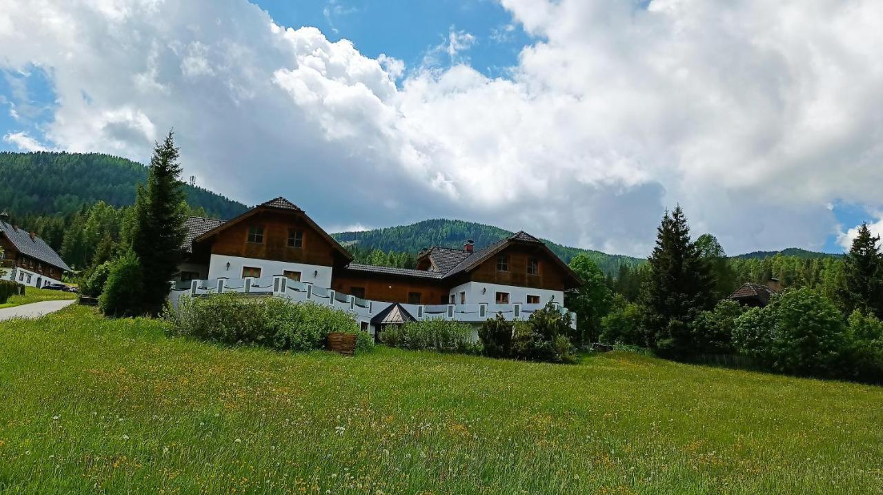 Ferienhaus Alpenblick Krakauschatten ภายนอก รูปภาพ