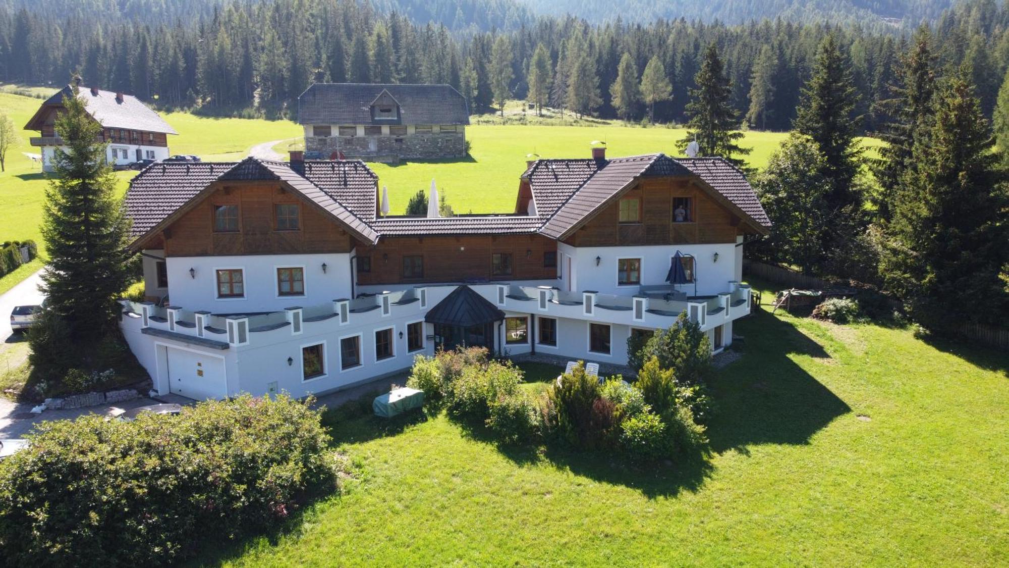 Ferienhaus Alpenblick Krakauschatten ภายนอก รูปภาพ